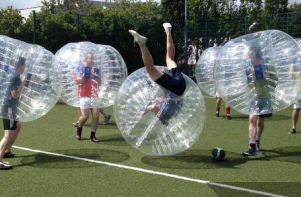 Fútbol burbuja para tu despedida de soltero o soltera